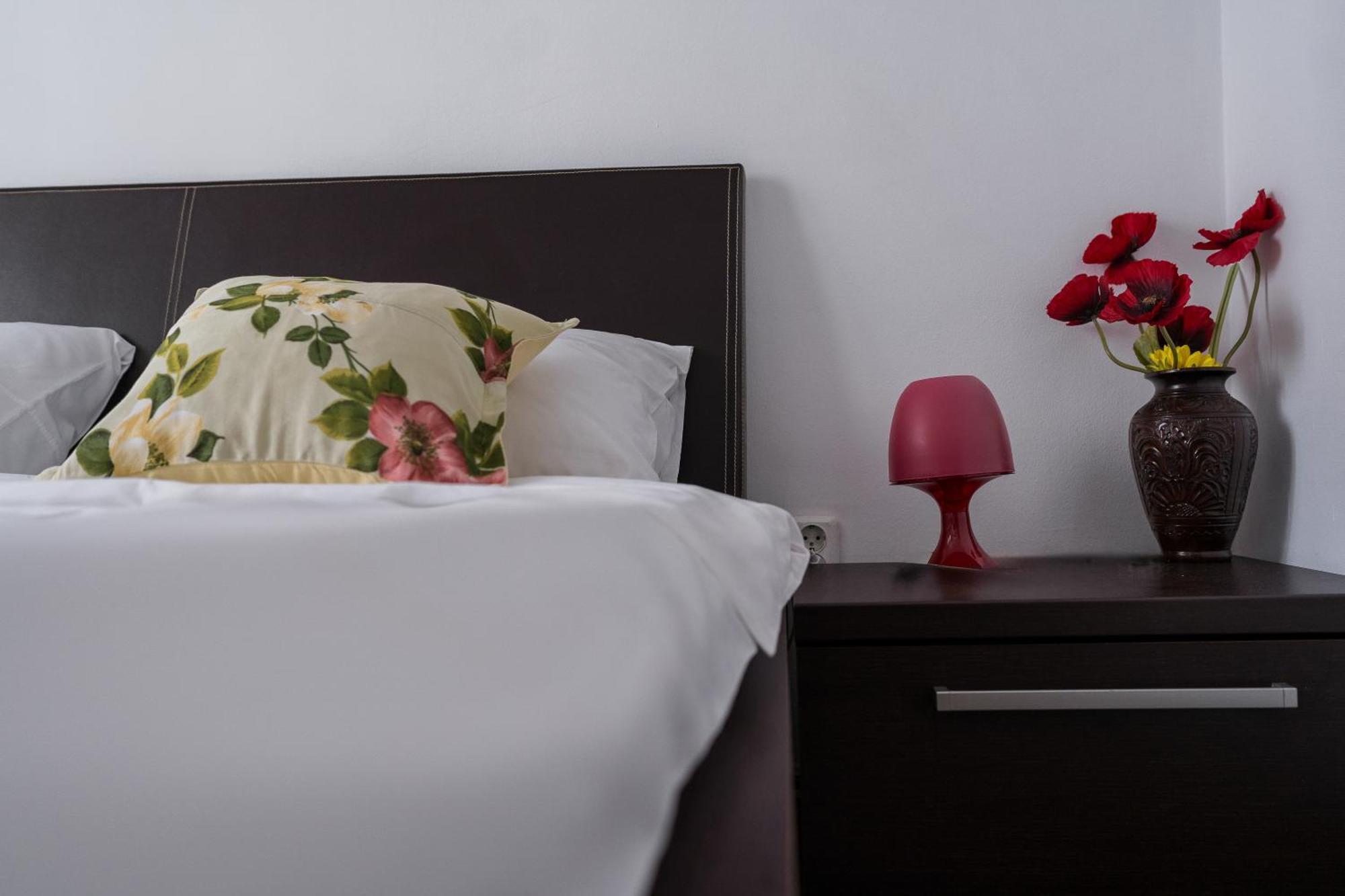 בוקרשט Opia Apartments - Old Town מראה חיצוני תמונה