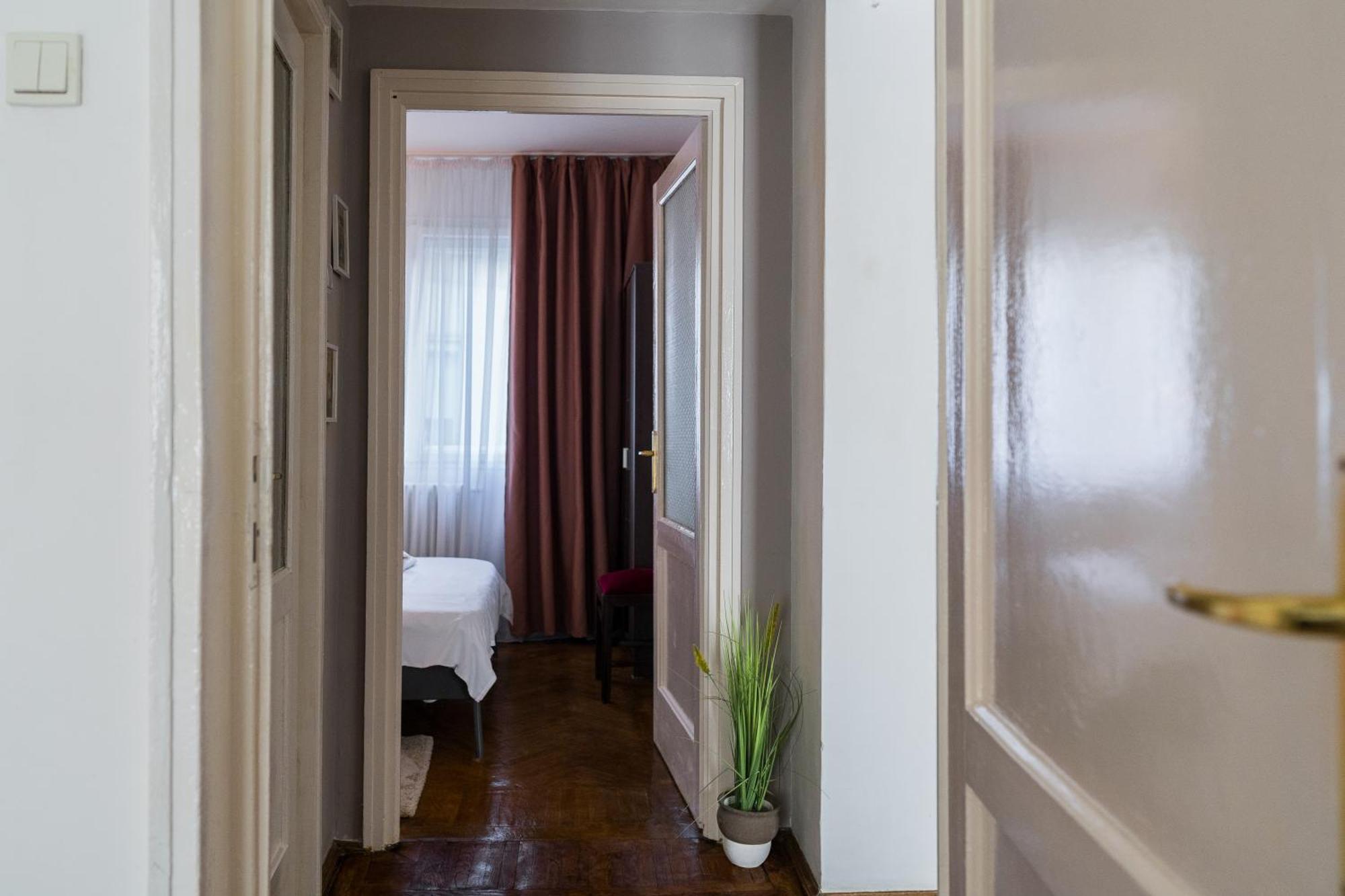 בוקרשט Opia Apartments - Old Town מראה חיצוני תמונה